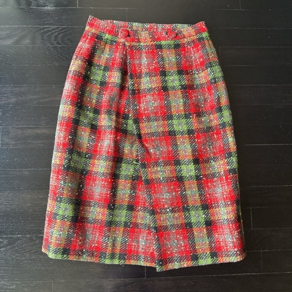 Vintage 1960s Plaid Red and Green Women's wool Skirt
